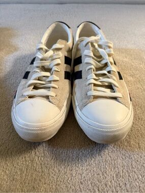 Casual Men's Low-Top Pro-Keds sneaker